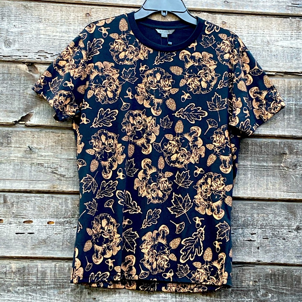 Planet B Size Large T Shirt NWT